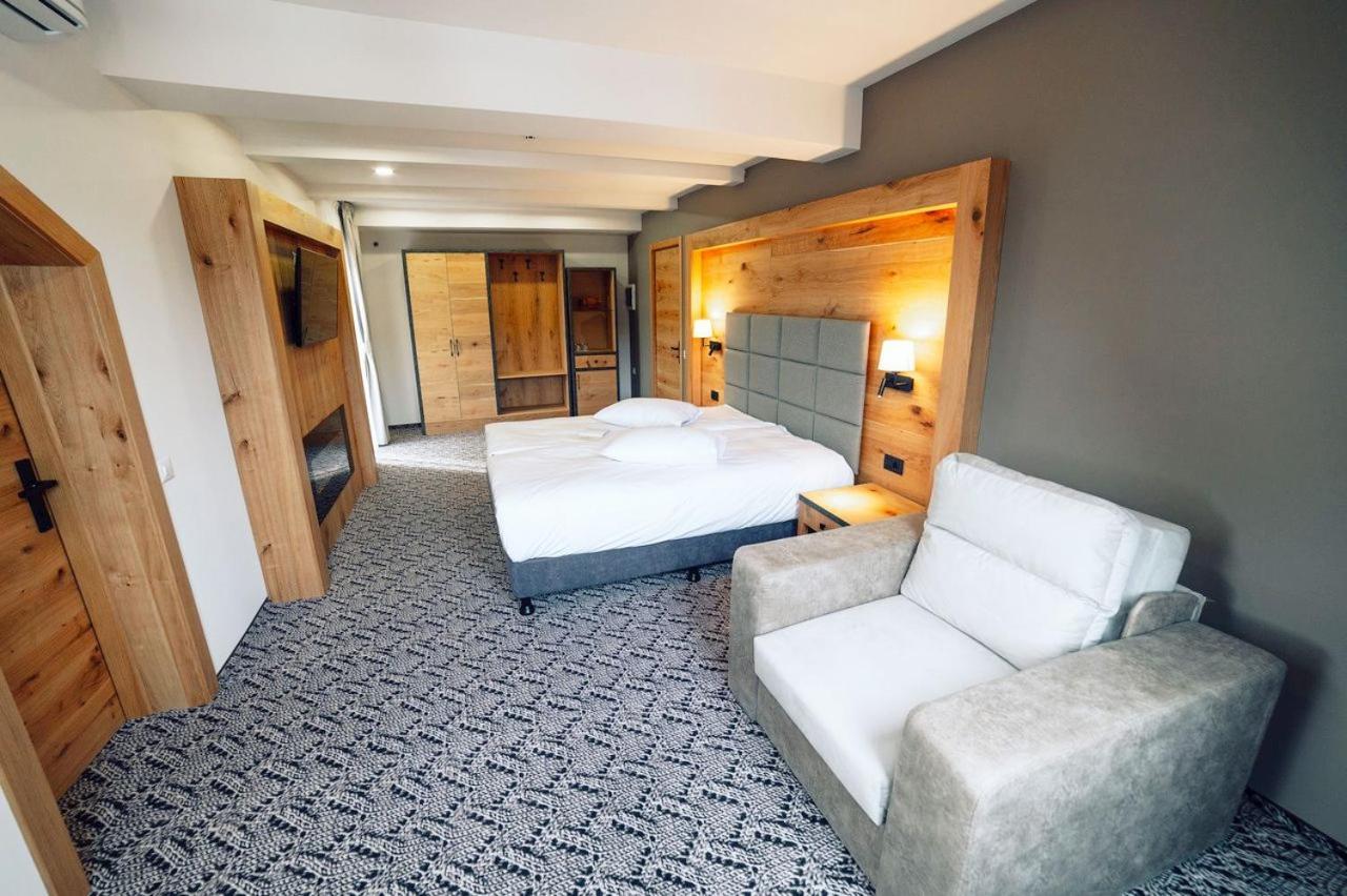 Popasul Domnesc- Resort& Spa- Voronet Vue 外观 照片