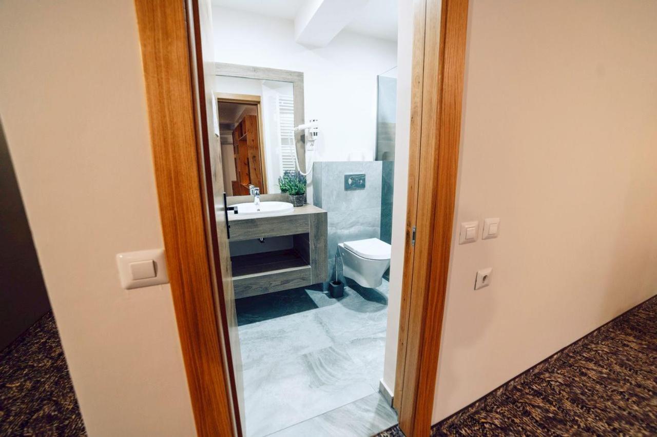 Popasul Domnesc- Resort& Spa- Voronet Vue 外观 照片